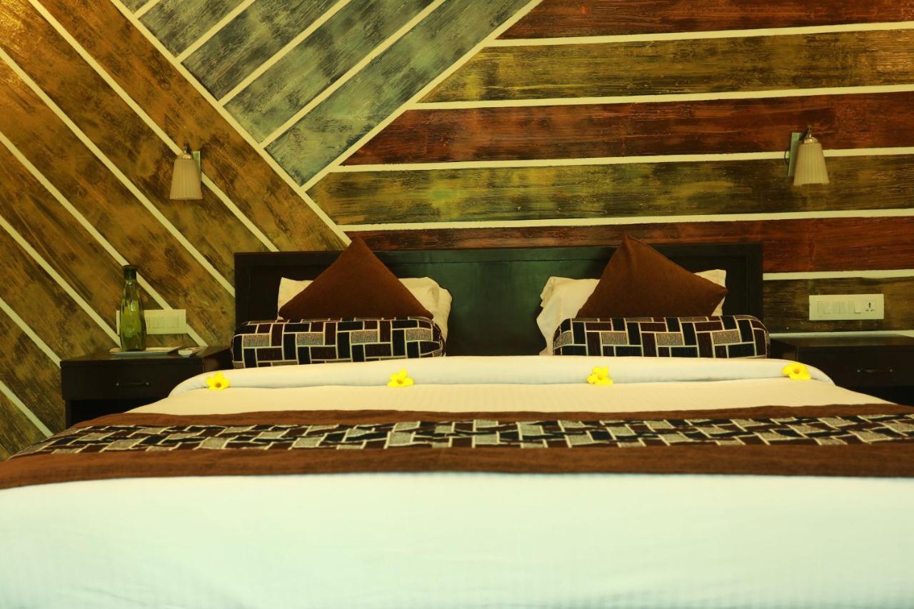 Lara Lake View Resort Thiruvananthapuram ภายนอก รูปภาพ